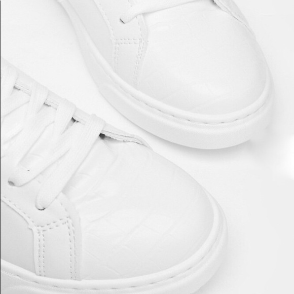 White sneakers - Picture 2 of 2